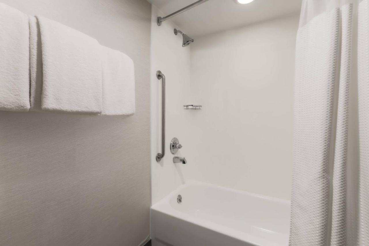 | Courtyard by Marriott Boulder Broomfield