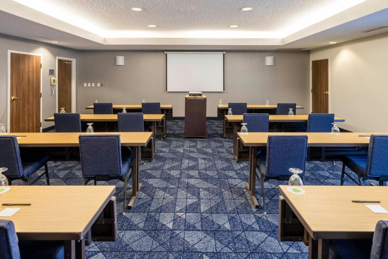 | Courtyard by Marriott Boulder Broomfield