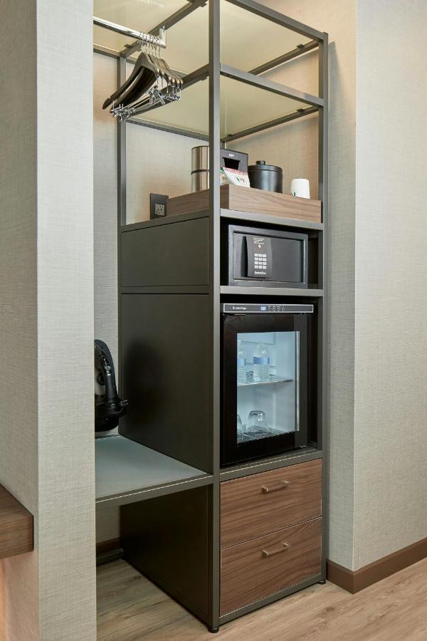 | AC Hotel by Marriott Atlanta Airport Gateway