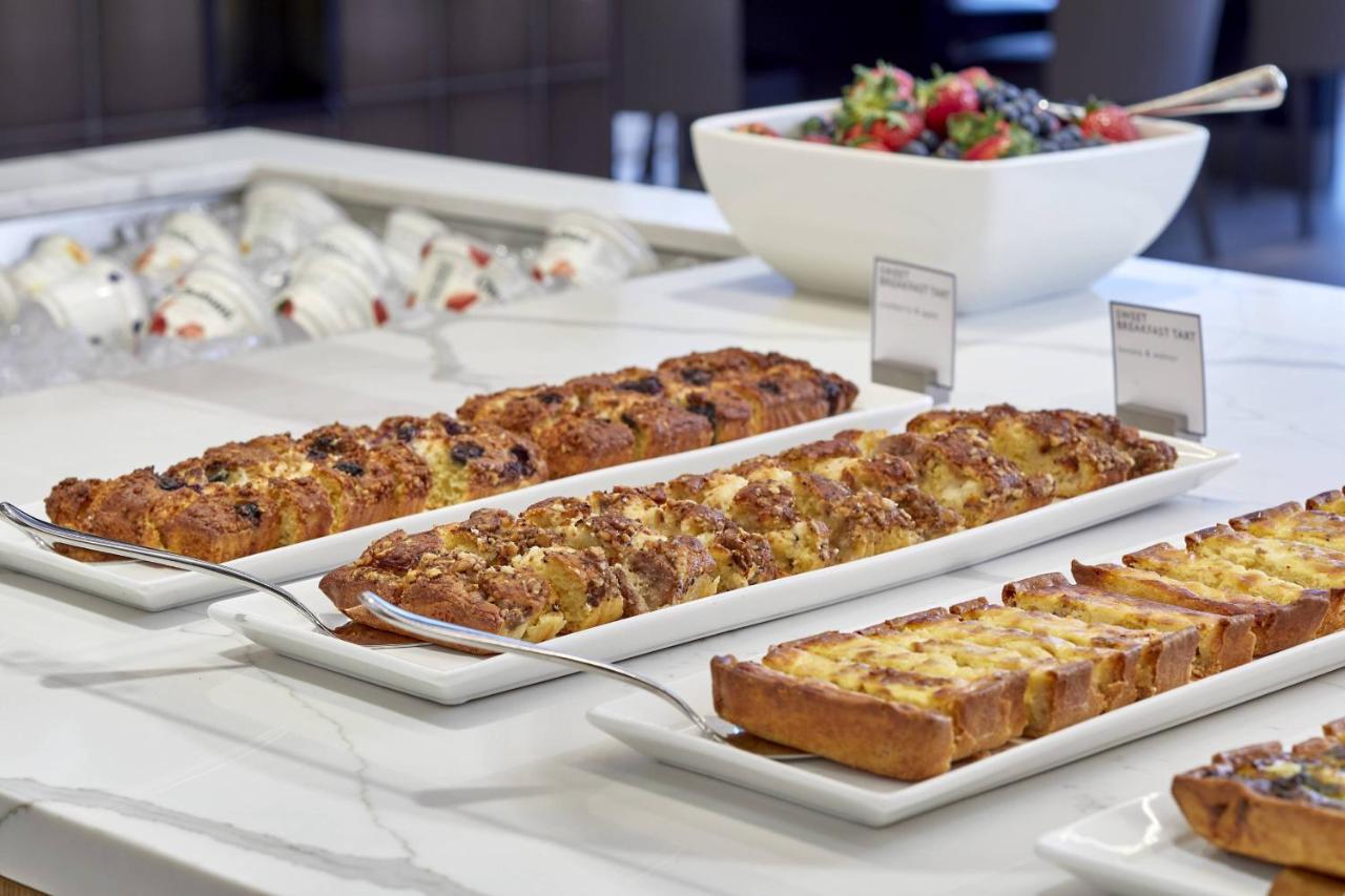 | AC Hotel by Marriott Atlanta Airport Gateway