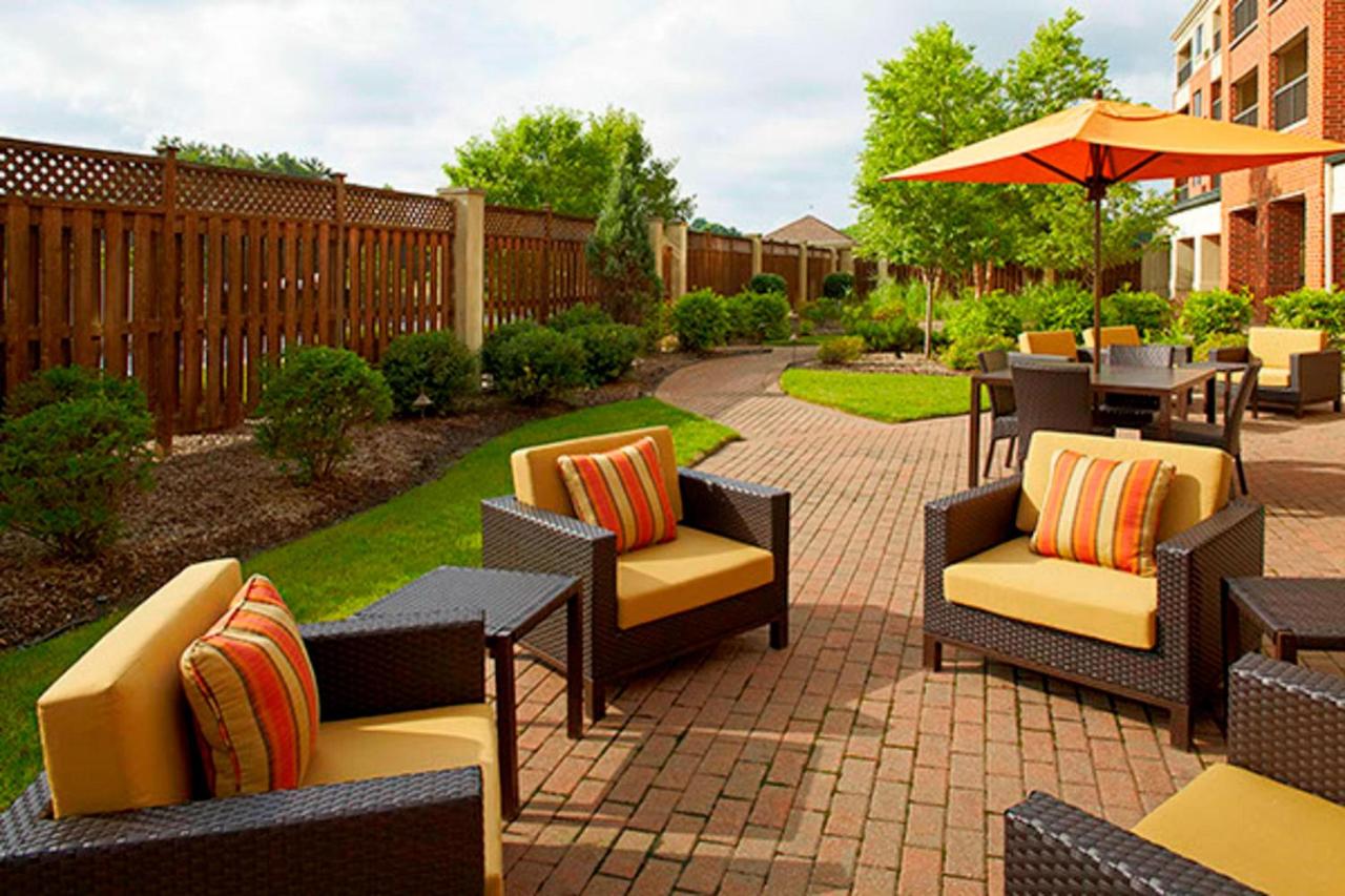  | Courtyard by Marriott Akron Stow