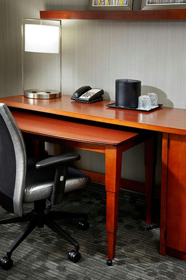  | Courtyard by Marriott Akron Stow