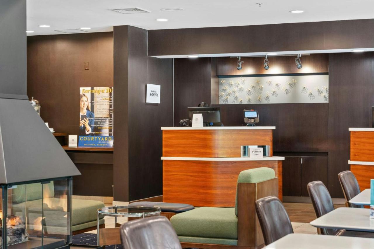 | Courtyard Burlington Williston