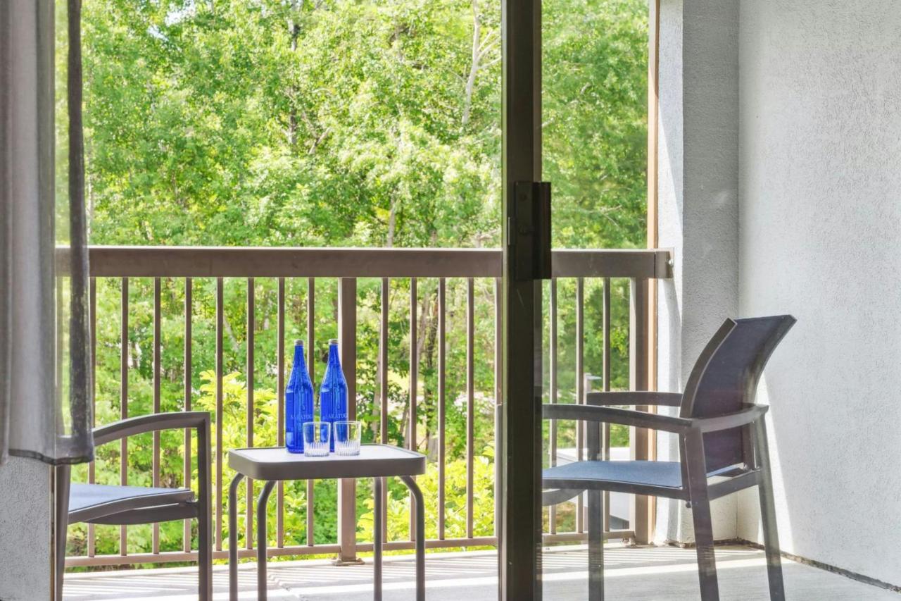 | Courtyard Burlington Williston