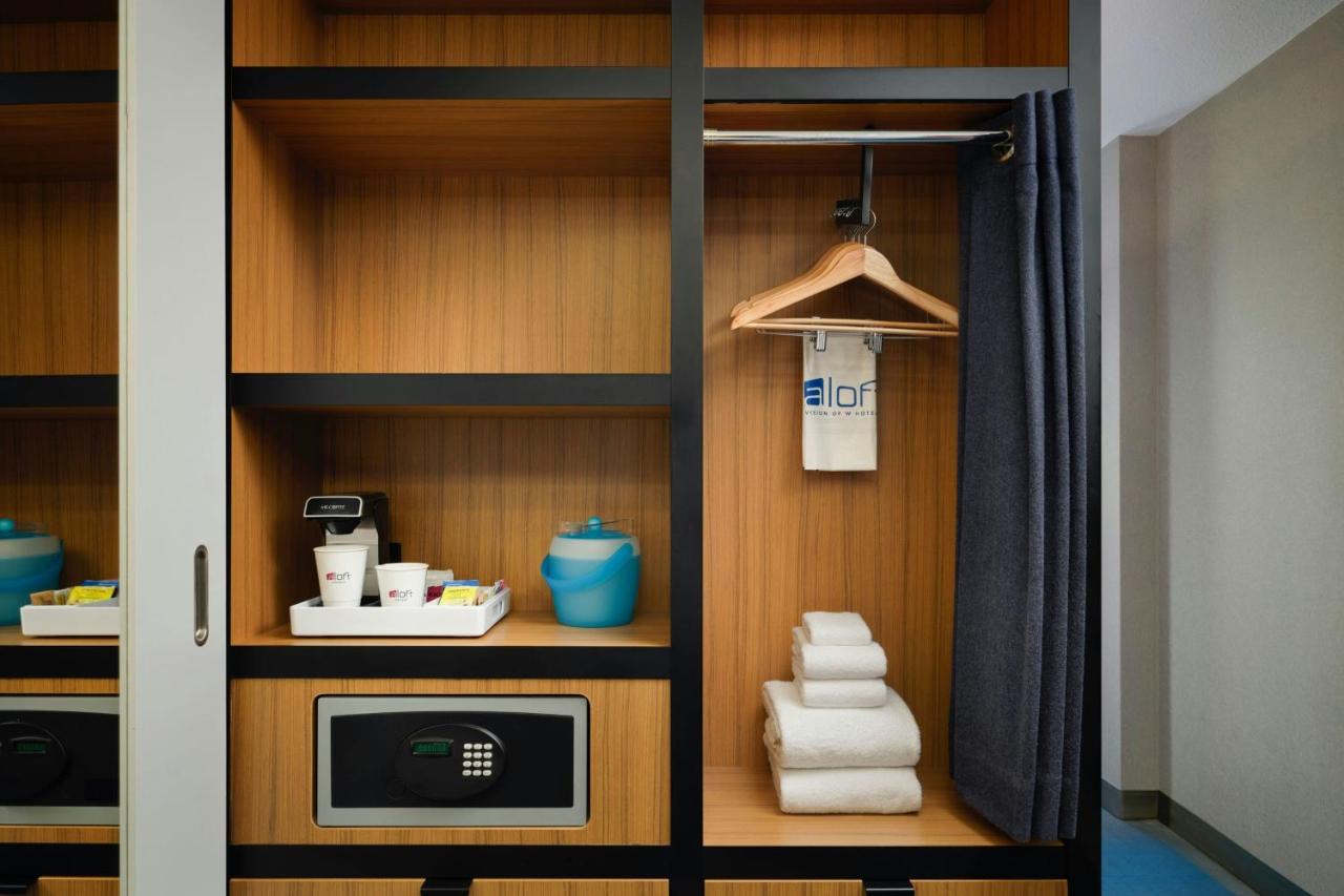 Traditional Queen Room with Two Queen Beds and Roll-in Shower - Mobility and Hearing Accessible at Aloft by Marriott Chicago Downtown River North