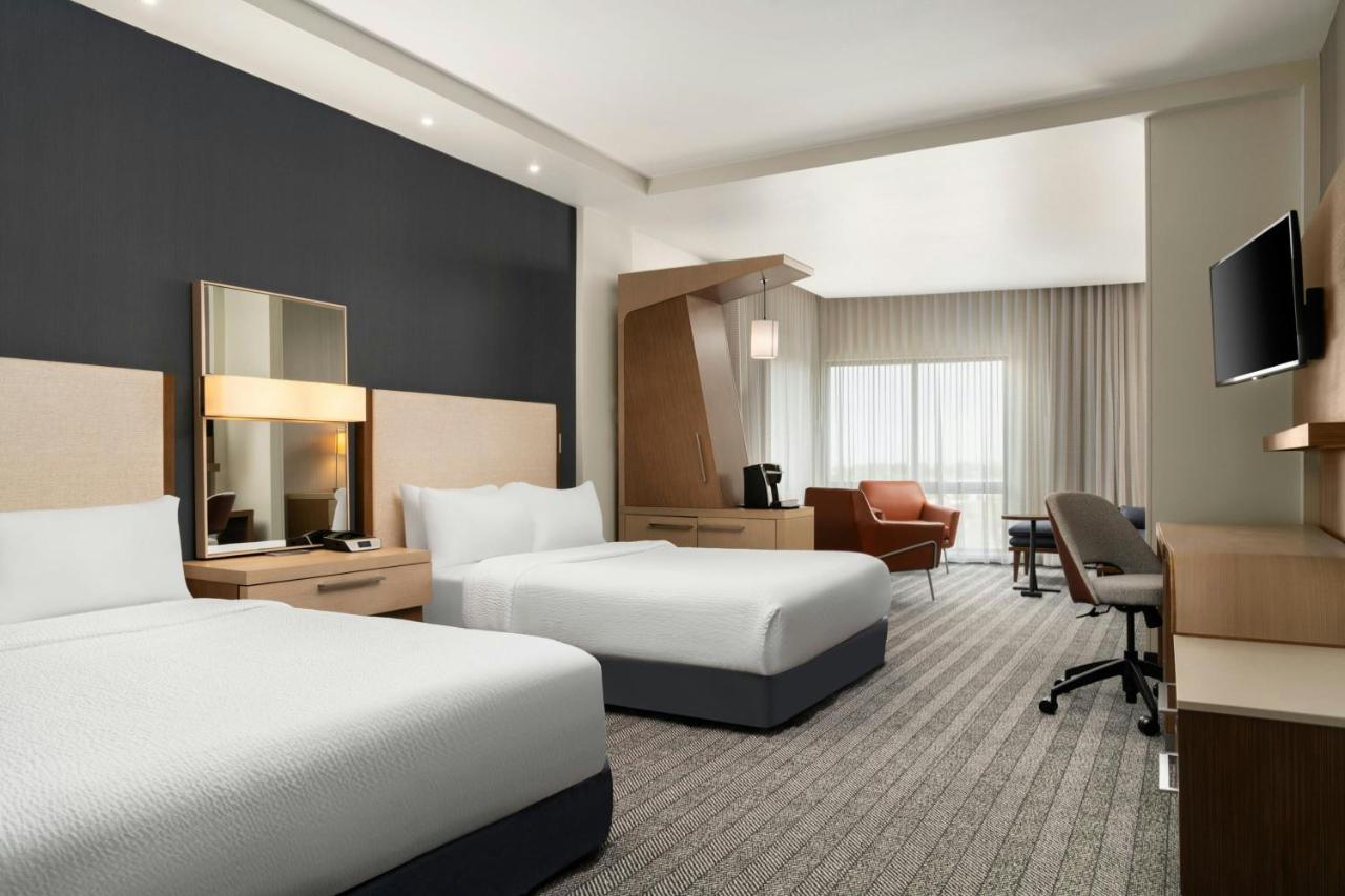 Queen Suite with Two Queen Beds at Courtyard by Marriott Denver North/Westminster