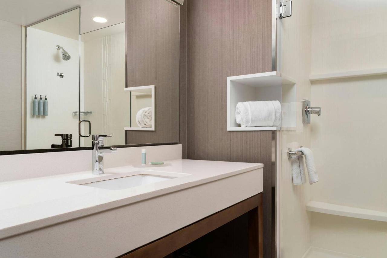 | Courtyard by Marriott Denver North/Westminster