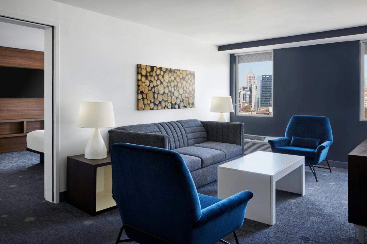 | Aloft Atlanta Downtown
