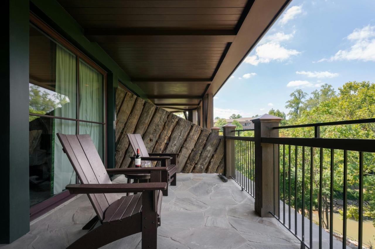 Queen Room with Two Queen Beds and Balcony - Waterfront at Grand Bohemian Lodge Greenville, Autograph Collection