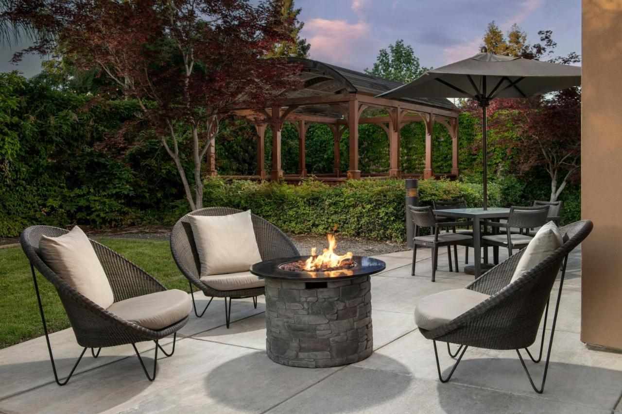 | Courtyard by Marriott Chico