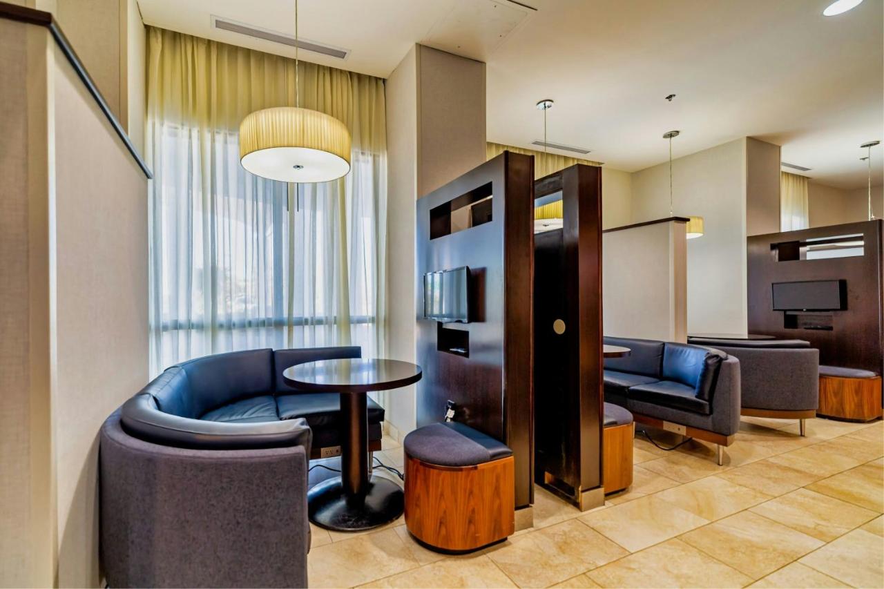 | Courtyard Biloxi North/D'Iberville