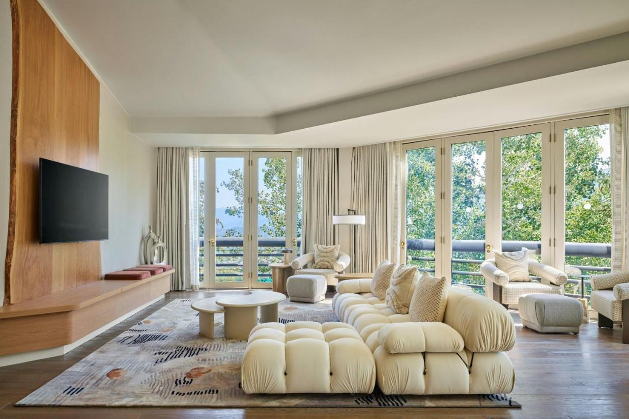 | Viewline Resort Snowmass, Autograph Collection