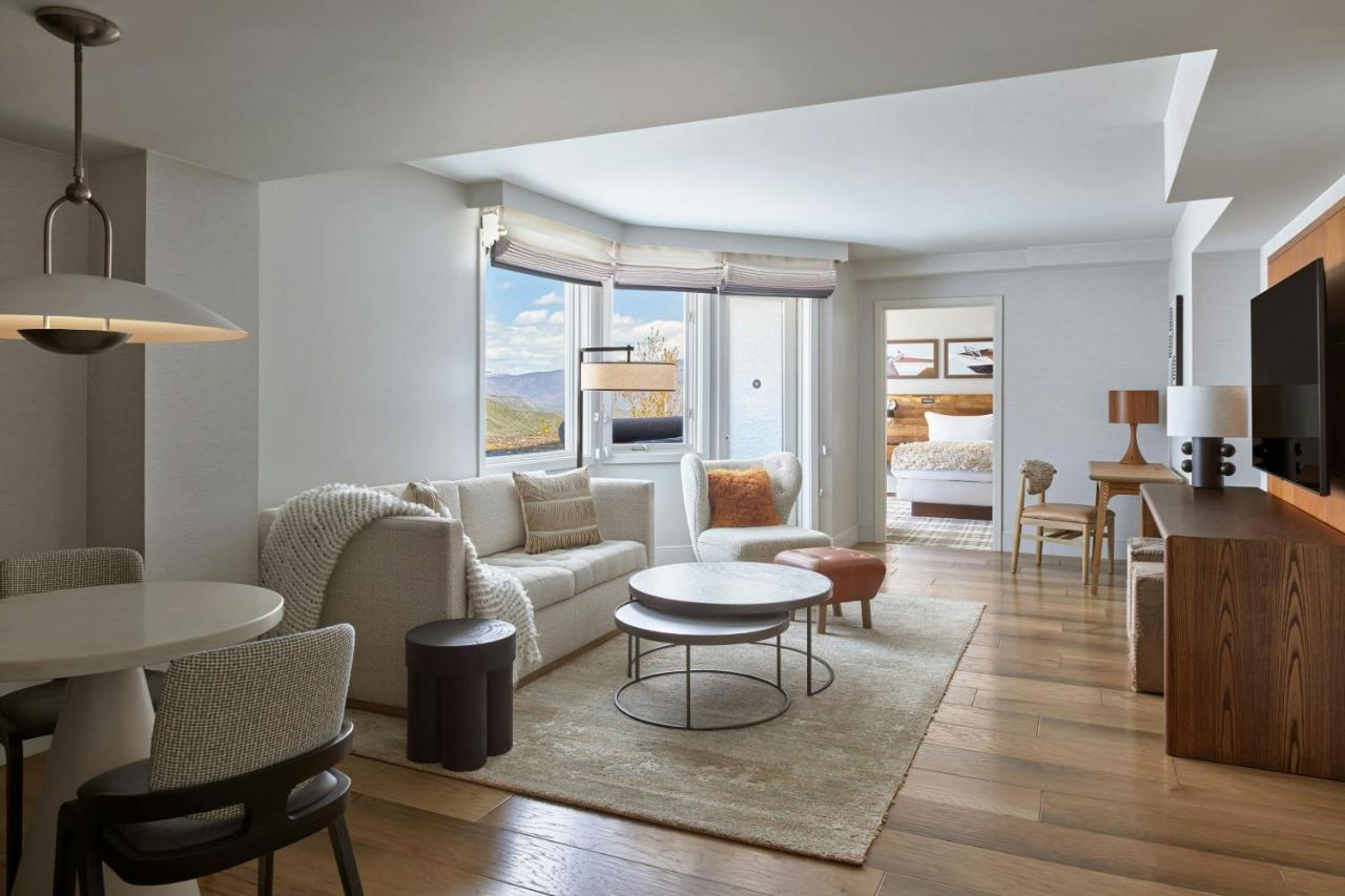 One-Bedroom King Suite with Balcony at Viewline Resort Snowmass, Autograph Collection