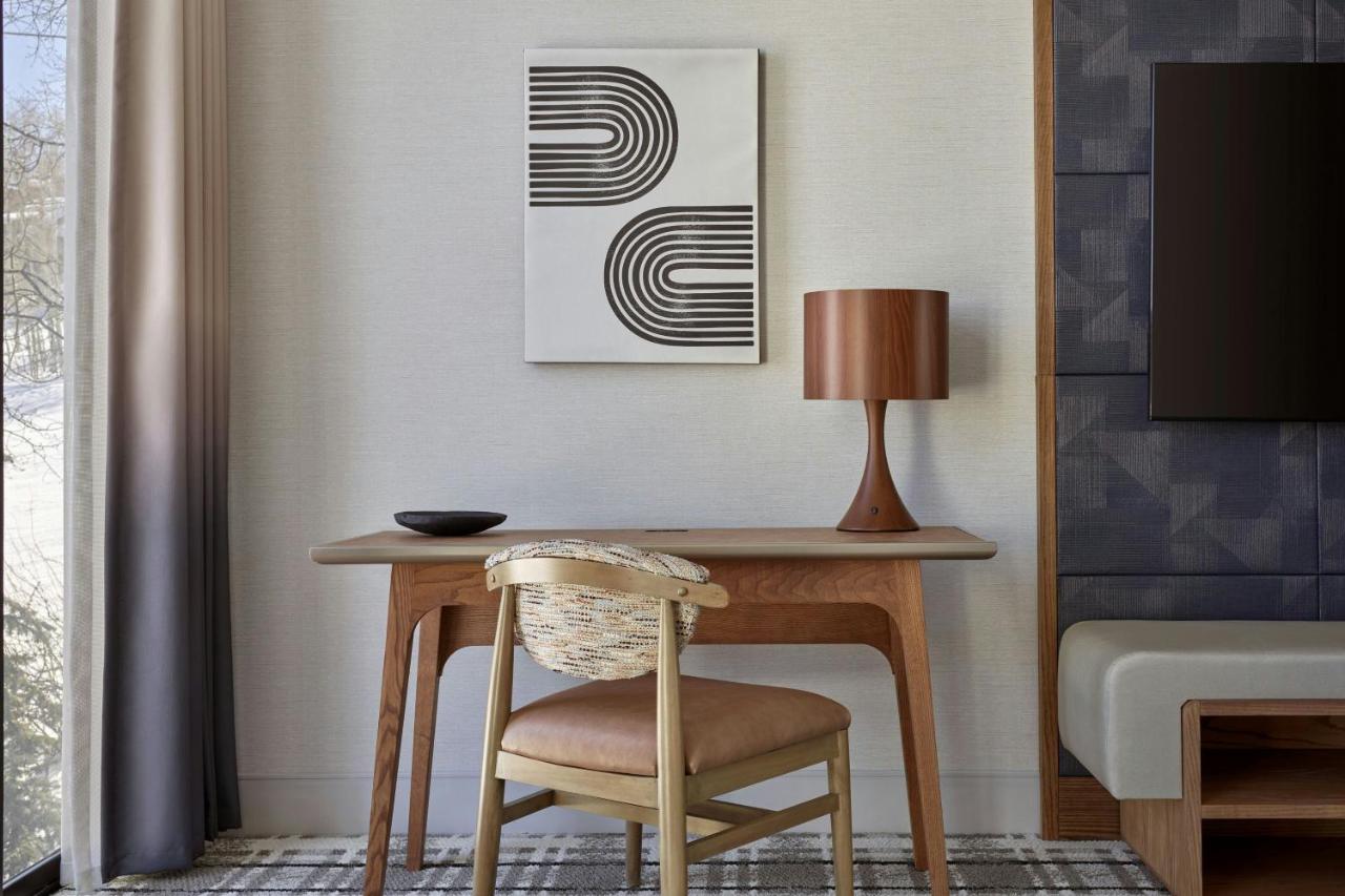 | Viewline Resort Snowmass, Autograph Collection