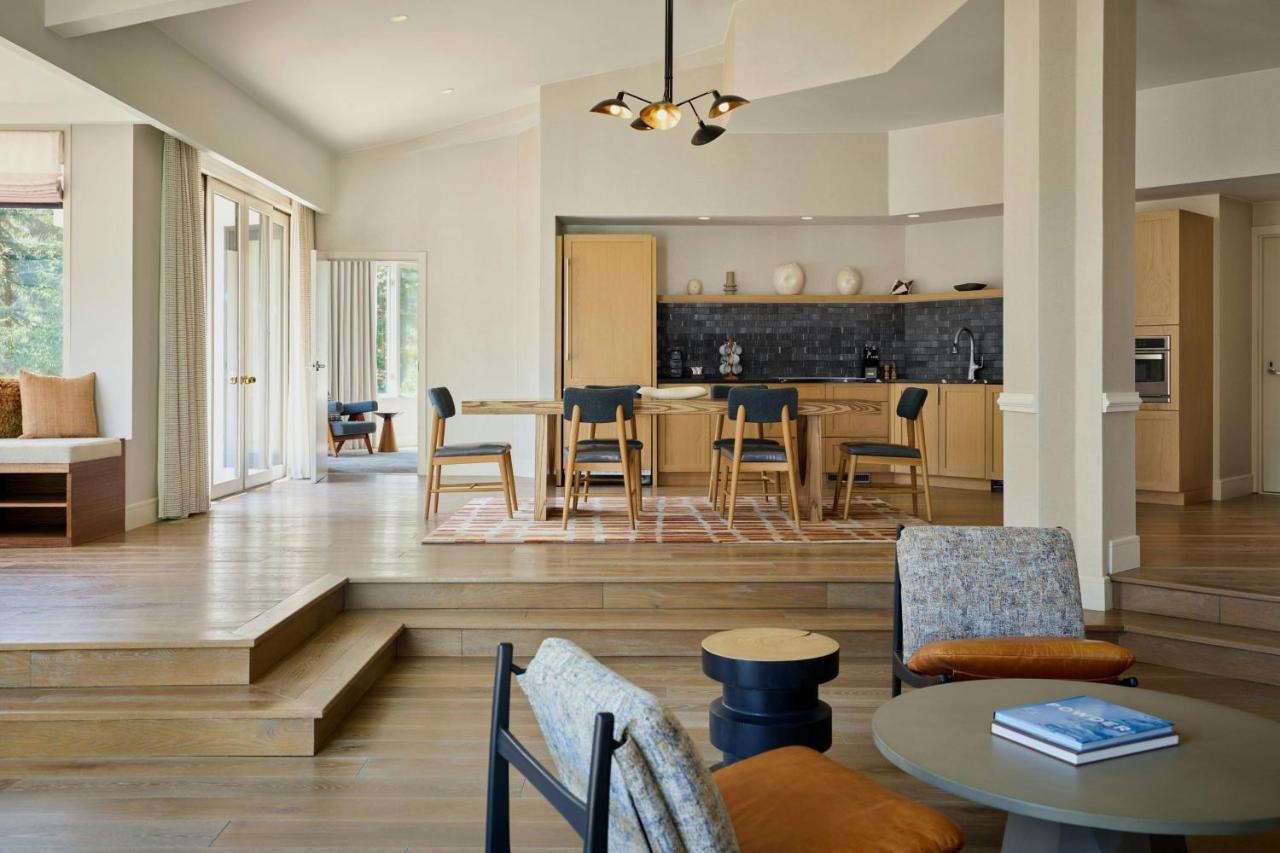 | Viewline Resort Snowmass, Autograph Collection