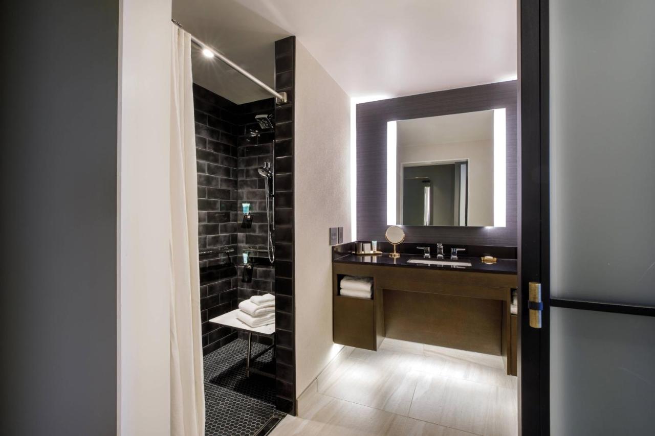 Deluxe Queen Room with Two Queen Beds - Hearing Accessible at Hotel Vin, Grapevine, Autograph Collection
