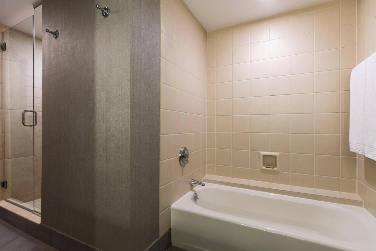 Executive Suite with River View at Renaissance Chicago Downtown Hotel