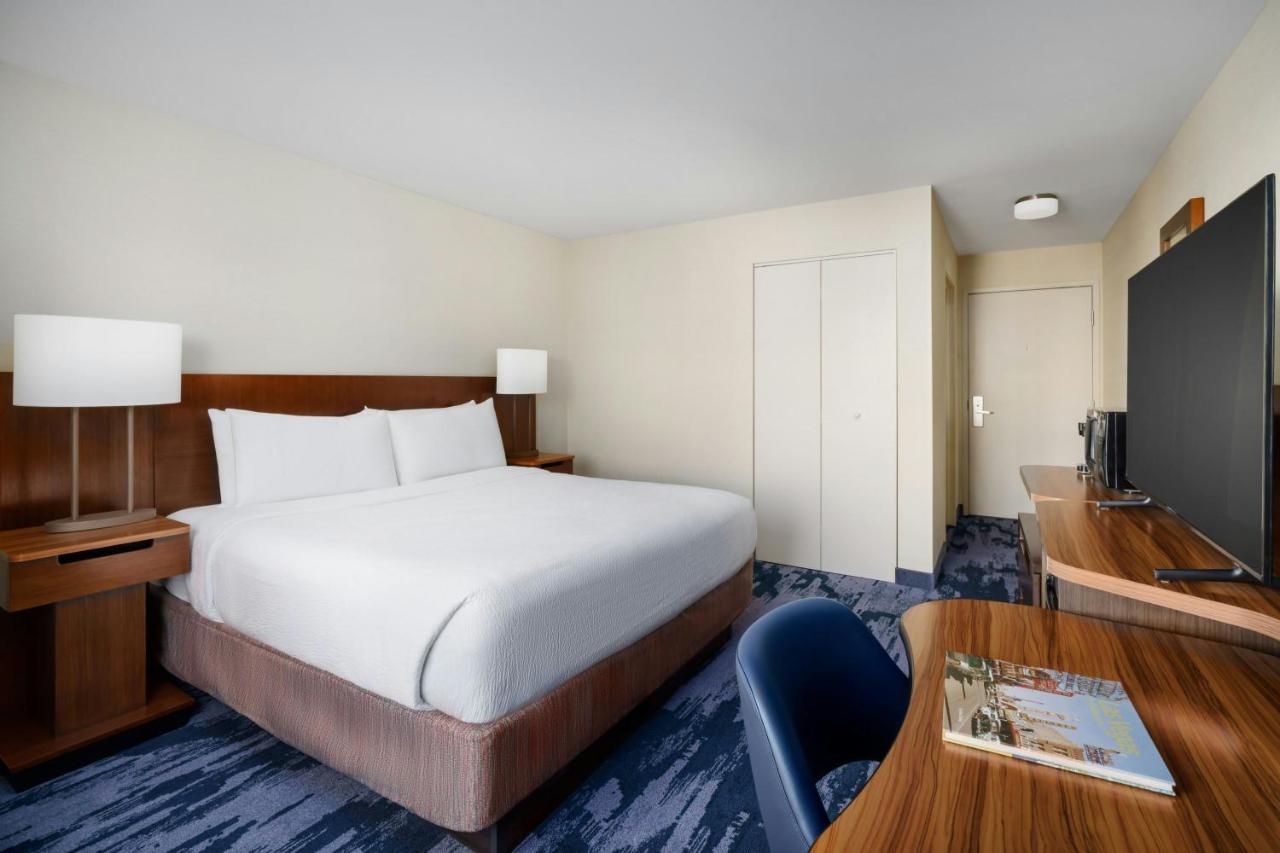 King Room at Fairfield by Marriott Inn & Suites Las Vegas Stadium Area
