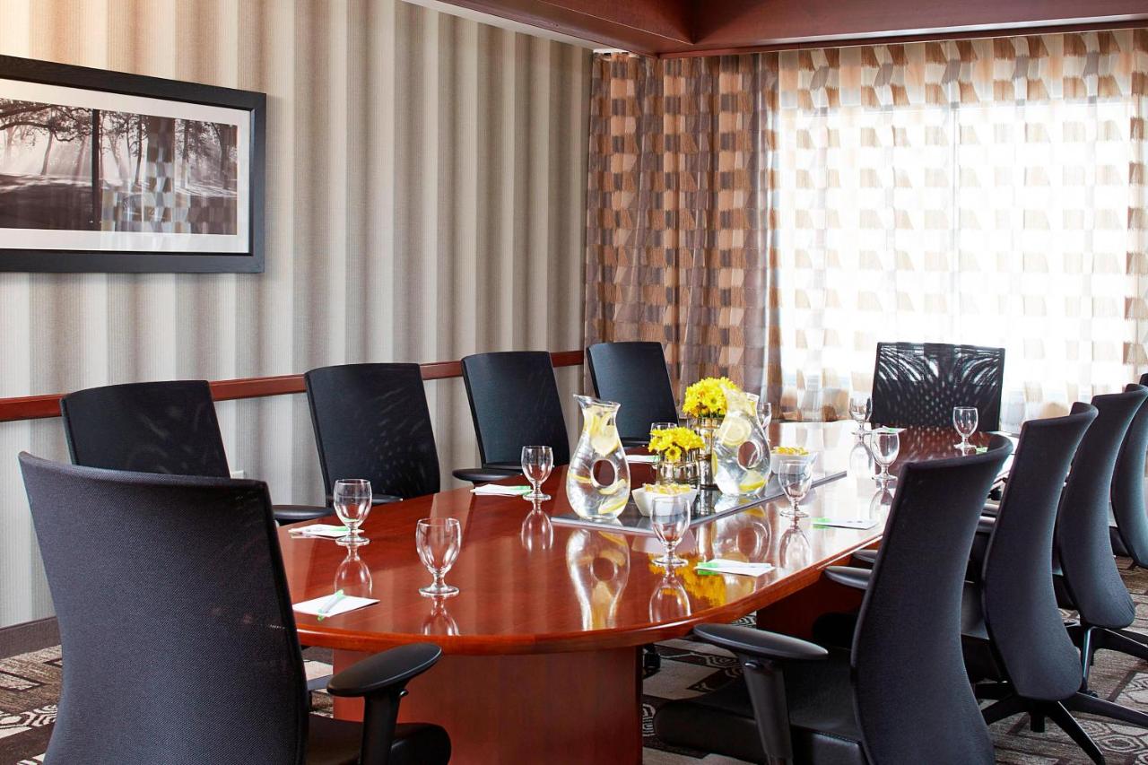 | Courtyard Boston Woburn/Boston North