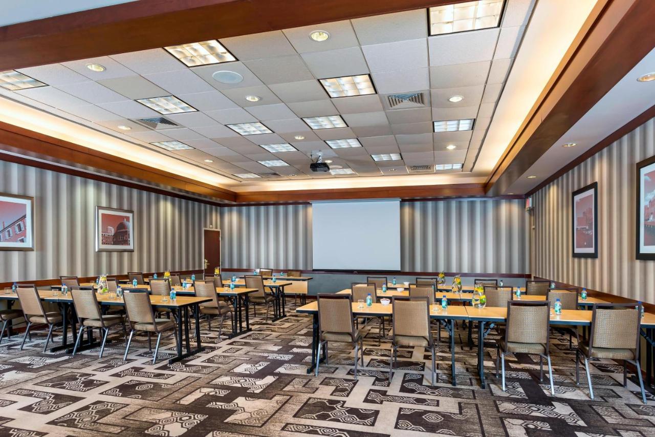 | Courtyard Boston Woburn/Boston North