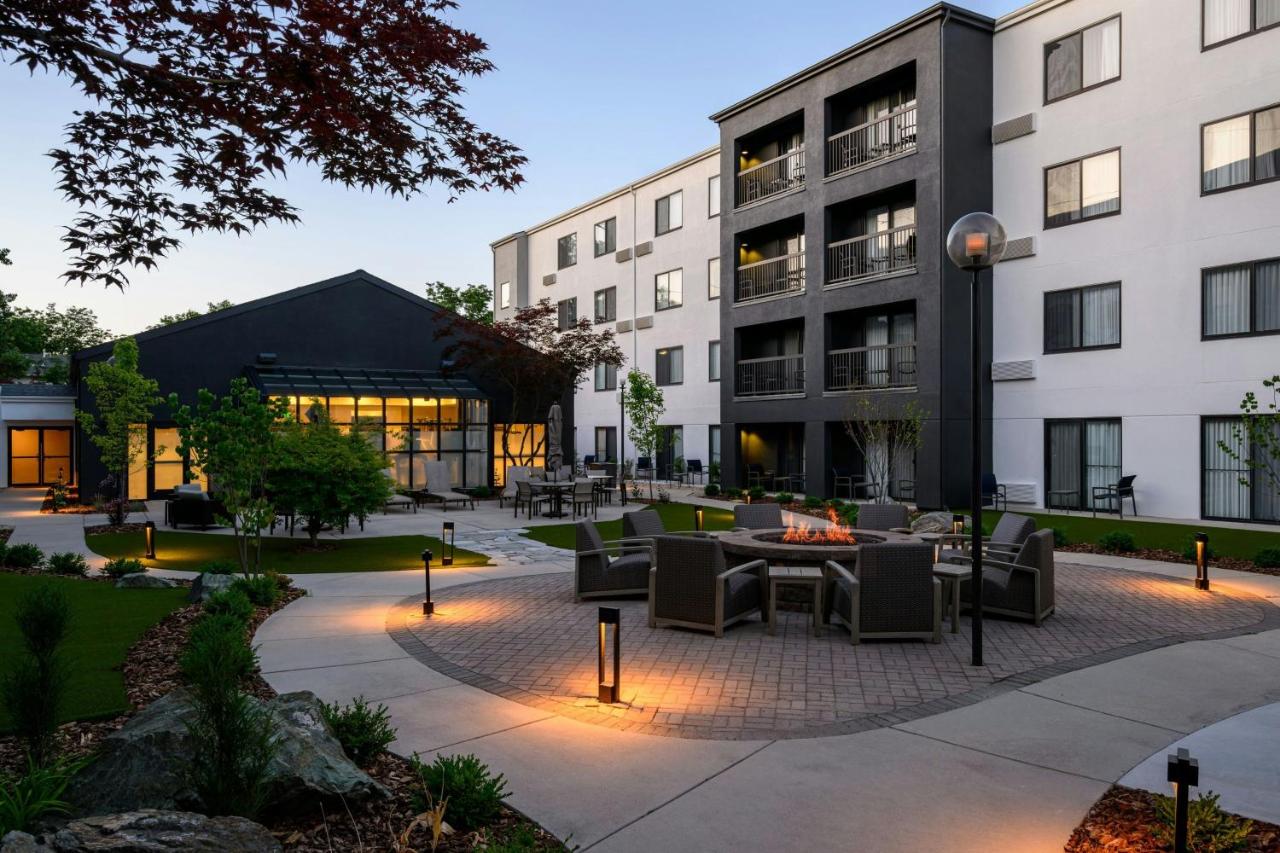  | Courtyard Boise Downtown