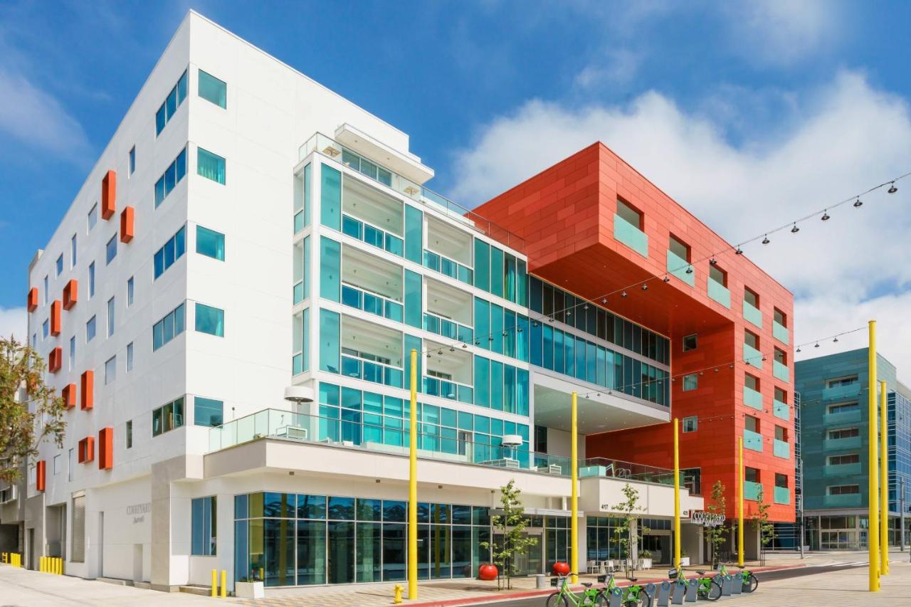 | Courtyard by Marriott Santa Monica