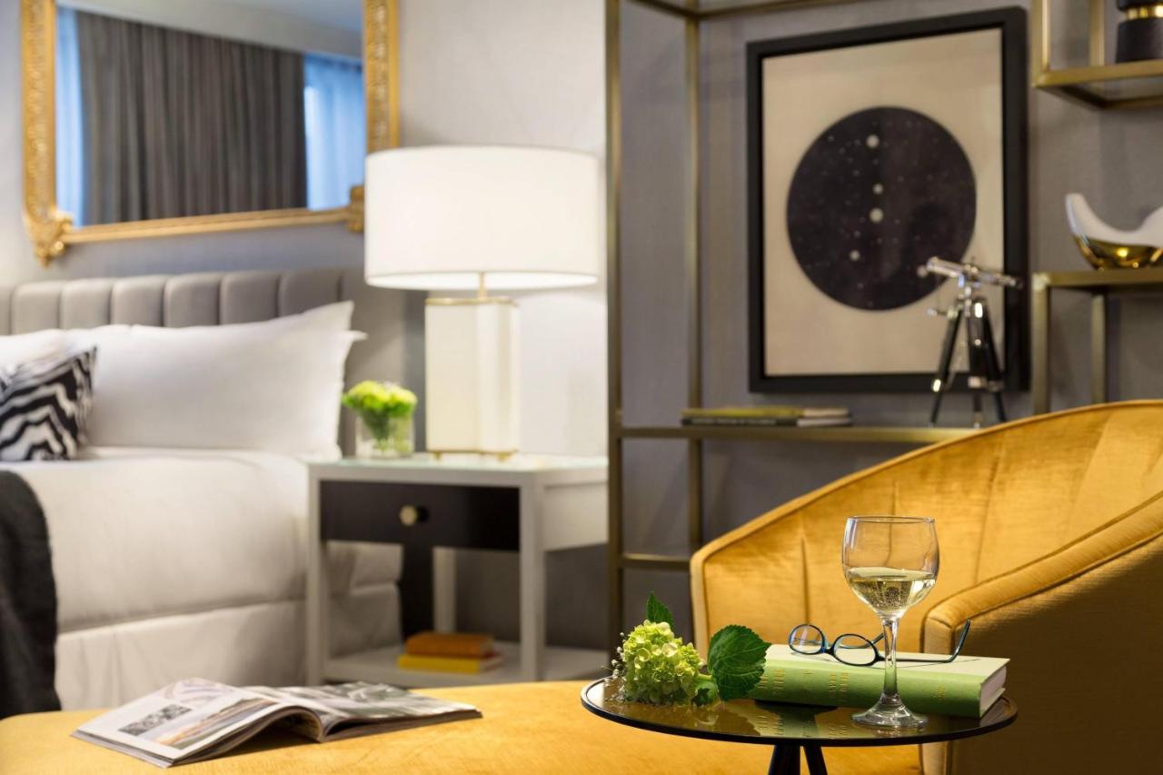 King Room at Hotel LeVeque, Autograph Collection