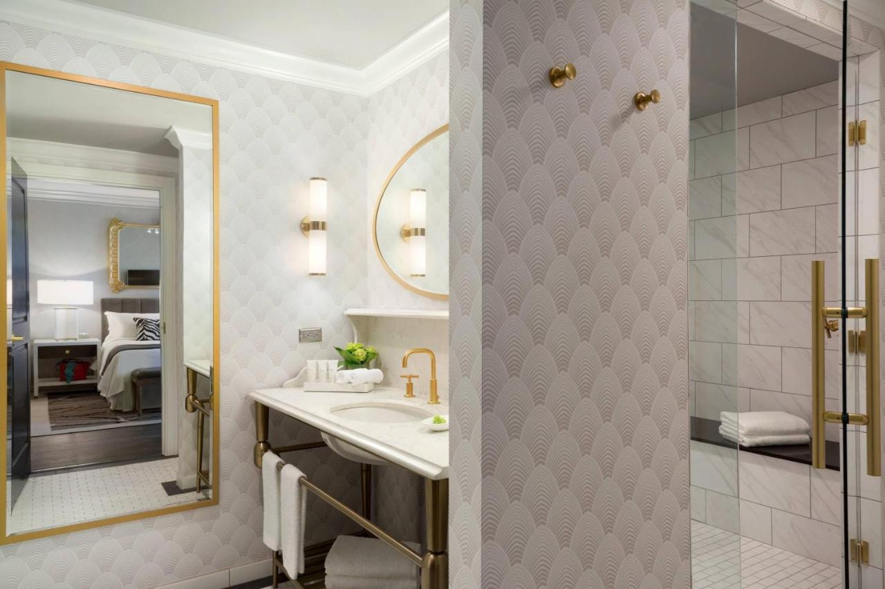 King Room at Hotel LeVeque, Autograph Collection