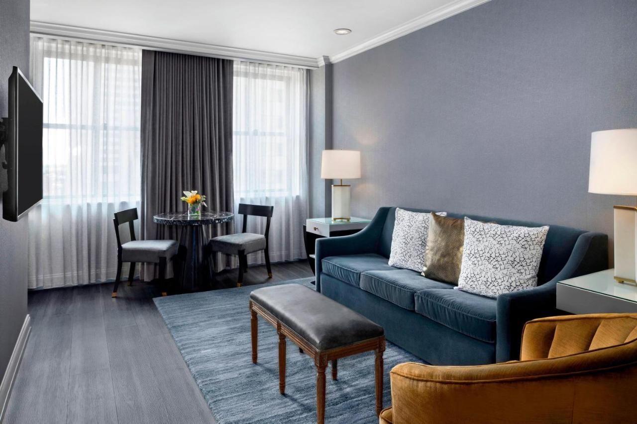  | Hotel LeVeque, Autograph Collection