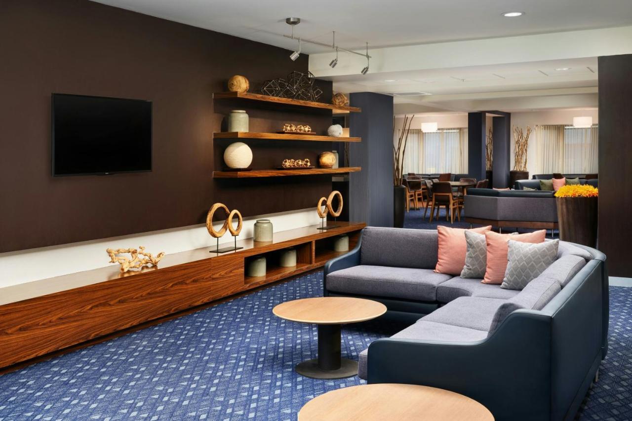  | Courtyard by Marriott Baton Rouge Siegen Lane
