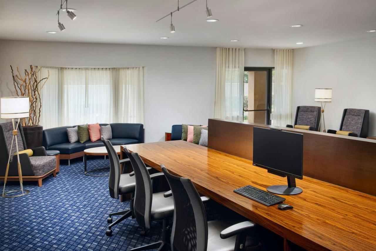  | Courtyard by Marriott Baton Rouge Siegen Lane