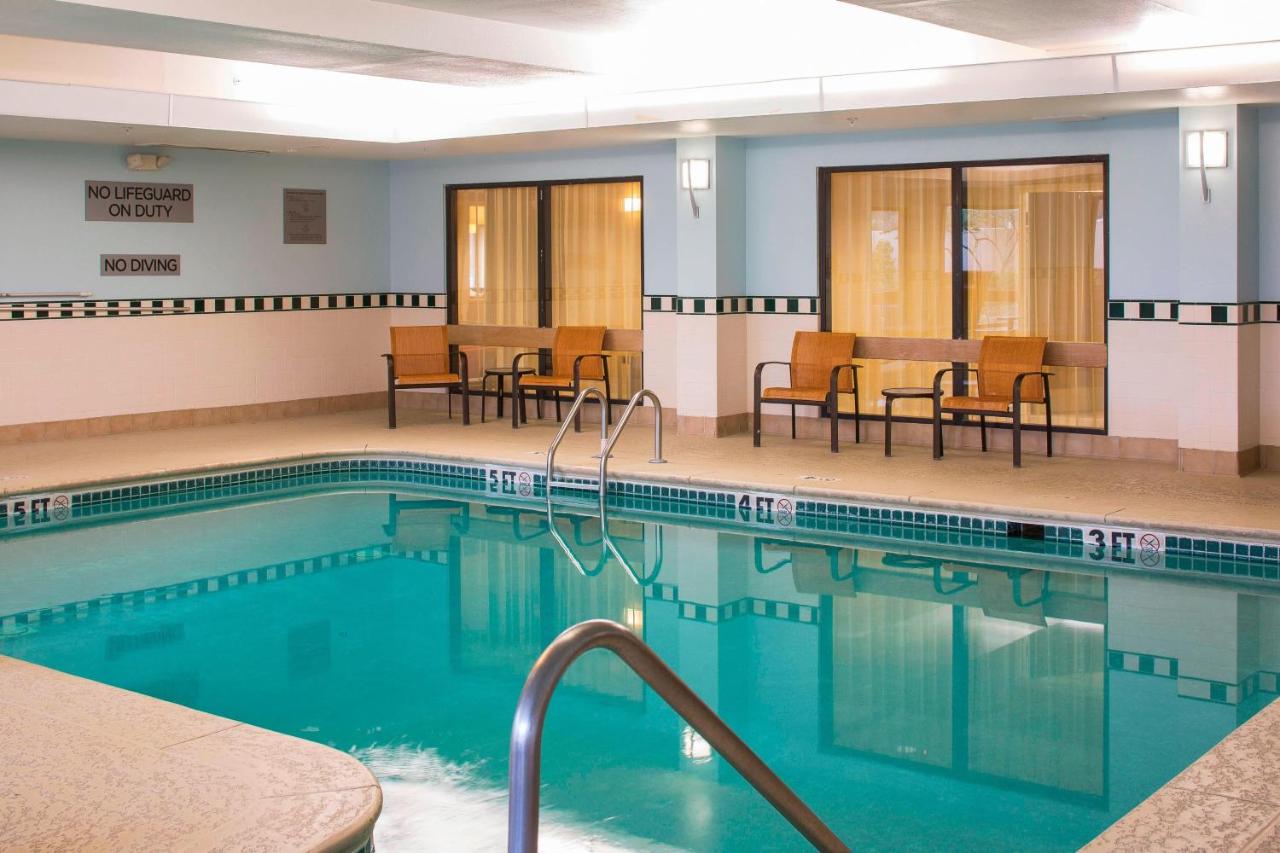  | Courtyard by Marriott Baton Rouge Siegen Lane