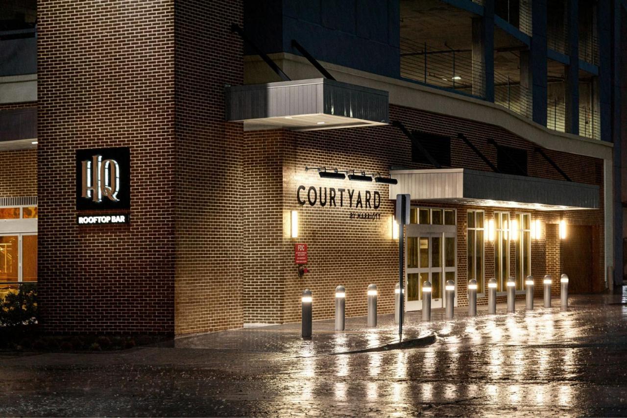 | Courtyard by Marriott Dallas Downtown/Reunion District