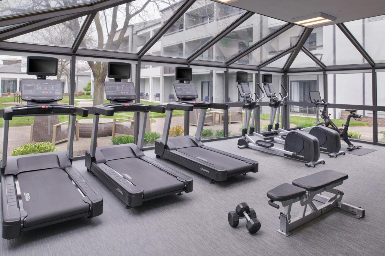 | Courtyard by Marriott Detroit Metropolitan Airport Romulus