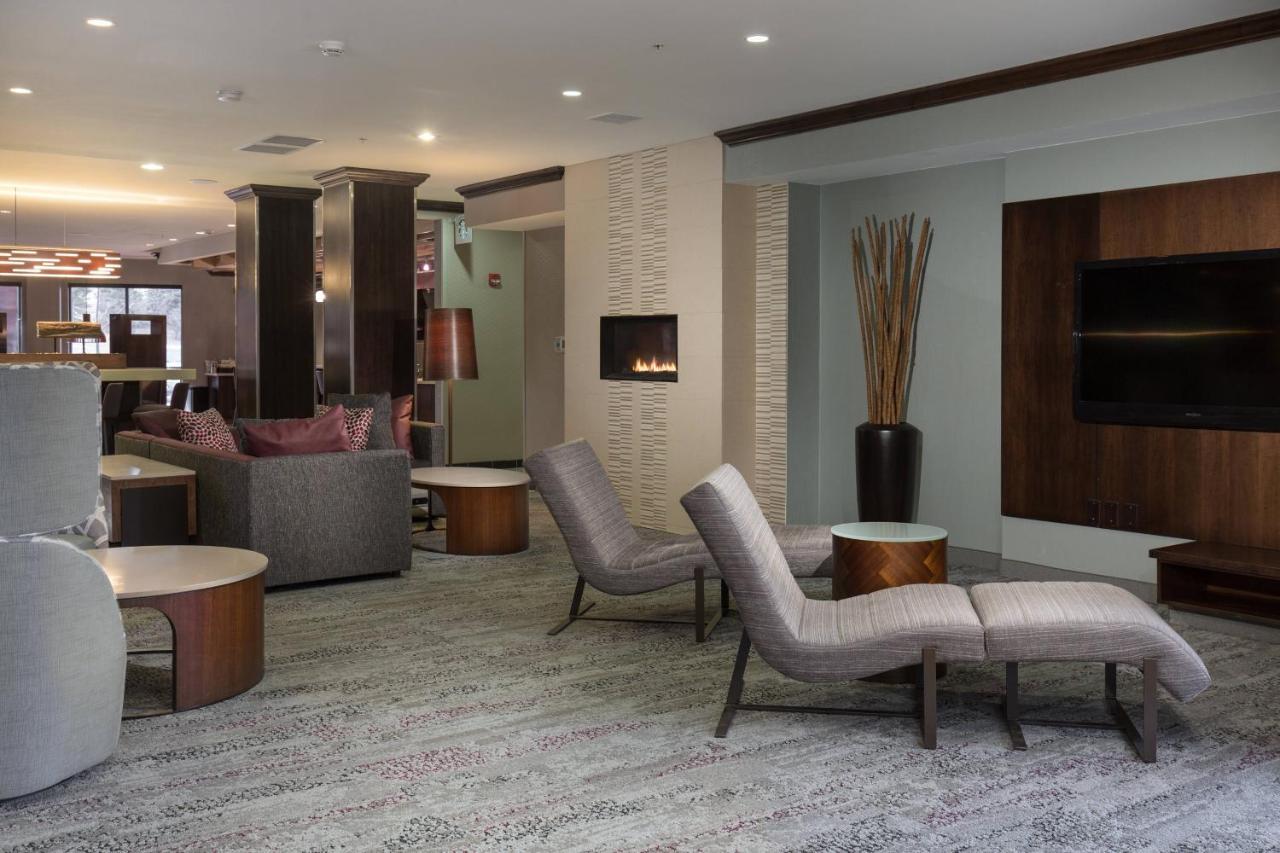  | Courtyard Des Moines West/Jordan Creek