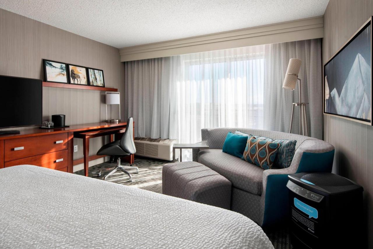 King Room - Allergy Friendly at Courtyard by Marriott Denver Airport