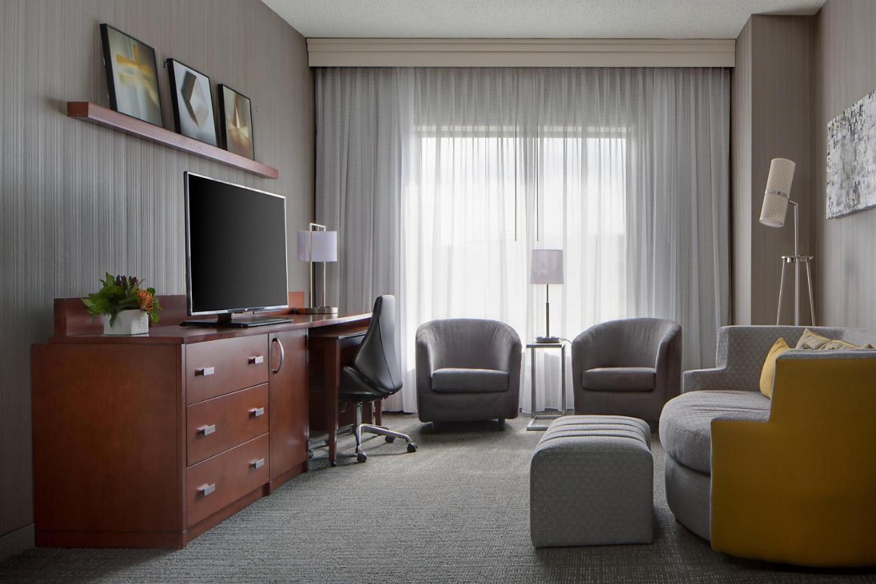 | Courtyard Grand Rapids Downtown