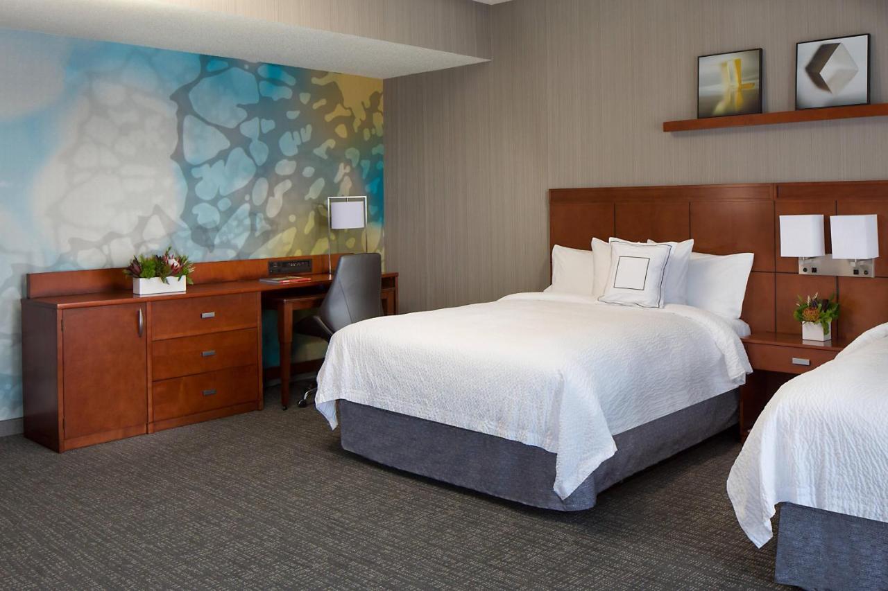 | Courtyard Grand Rapids Downtown