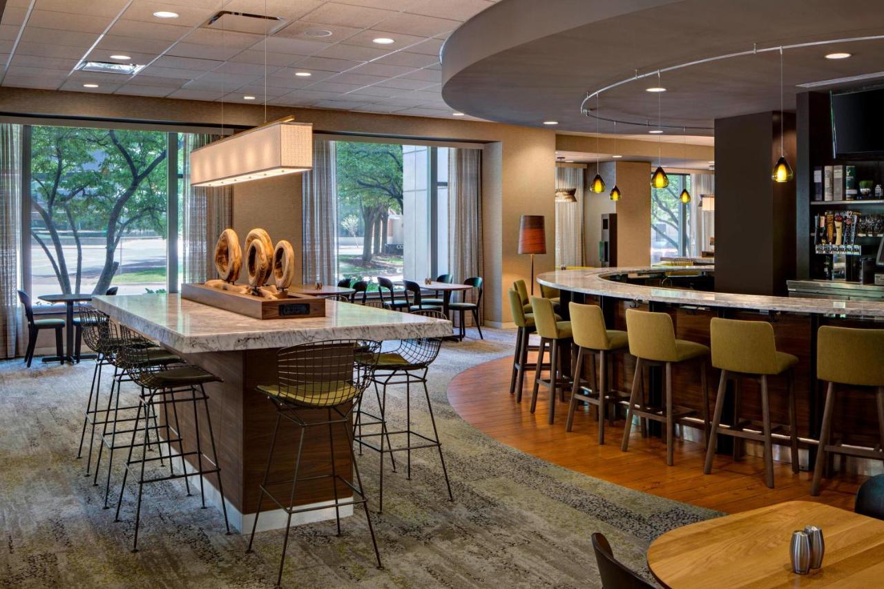 | Courtyard Grand Rapids Downtown