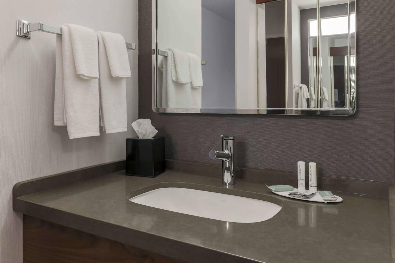 King Room - Hearing Accessible at Courtyard by Marriott Denver Golden/Red Rocks