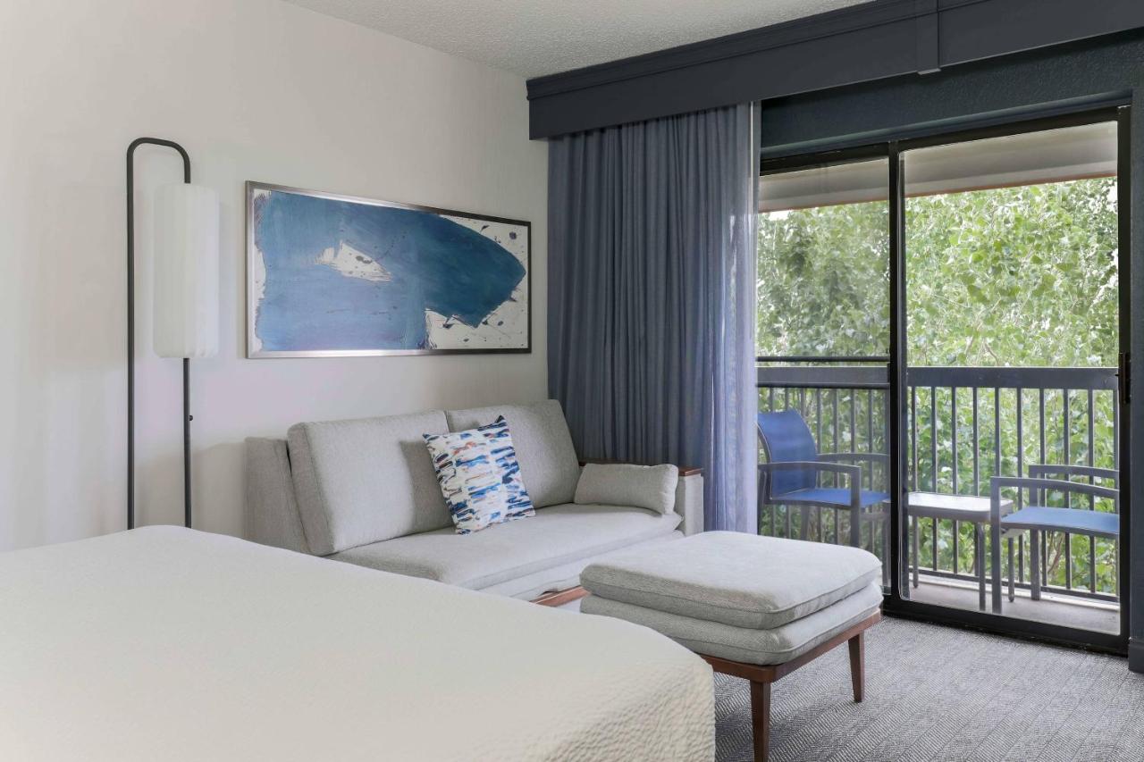 King Room - Hearing Accessible at Courtyard by Marriott Denver Golden/Red Rocks