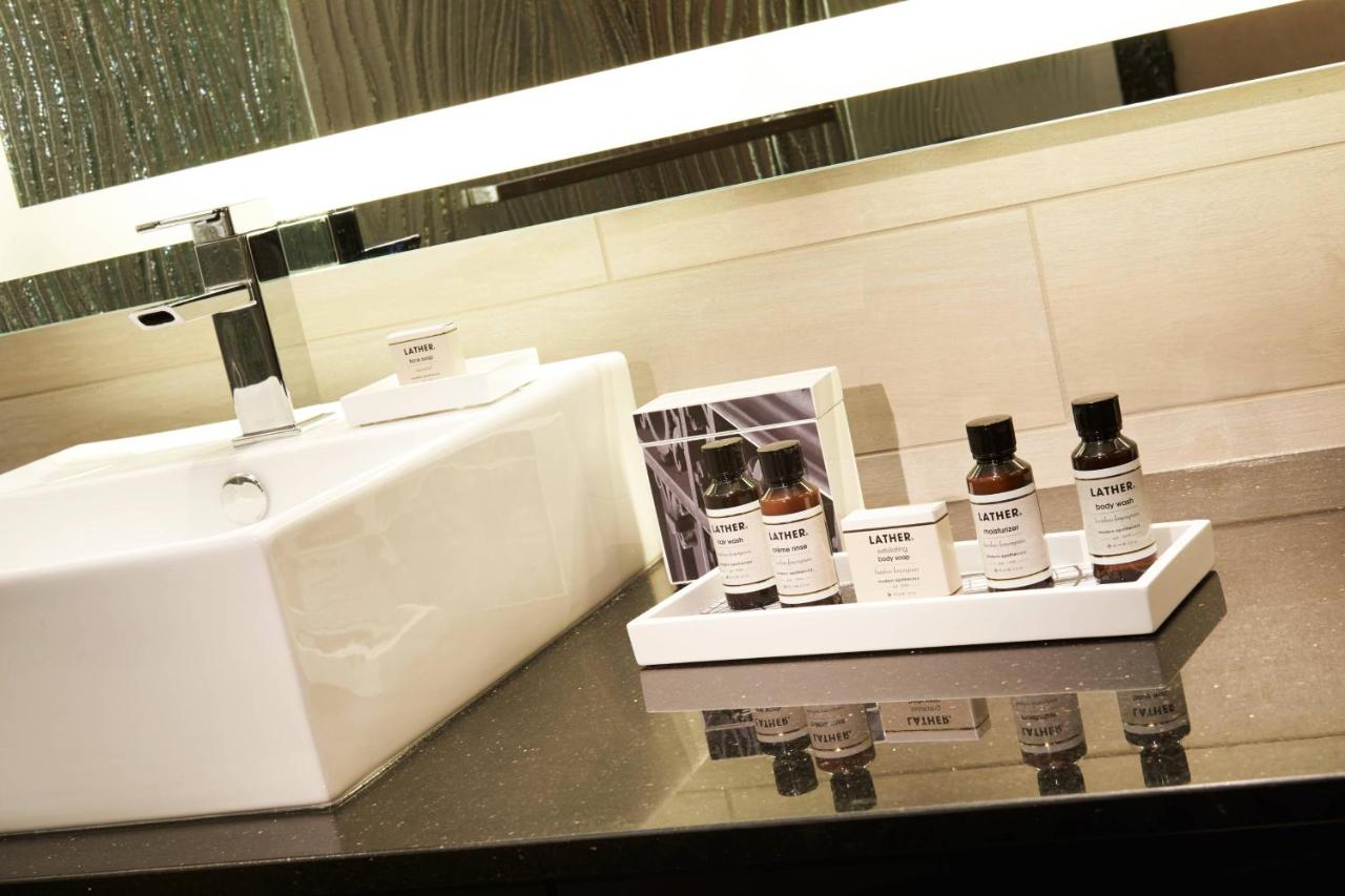  | Metropolitan at The 9, Autograph Collection