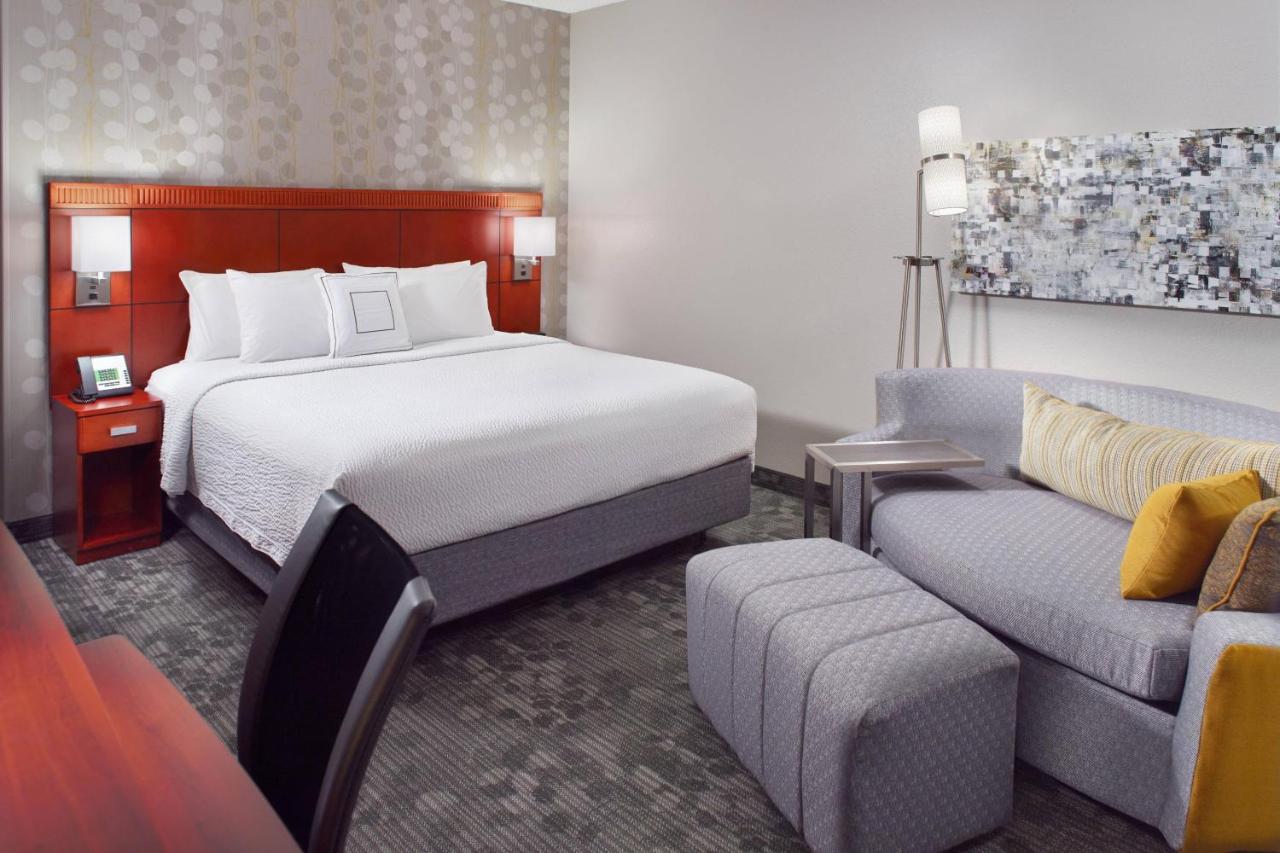  | Courtyard by Marriott Greensboro