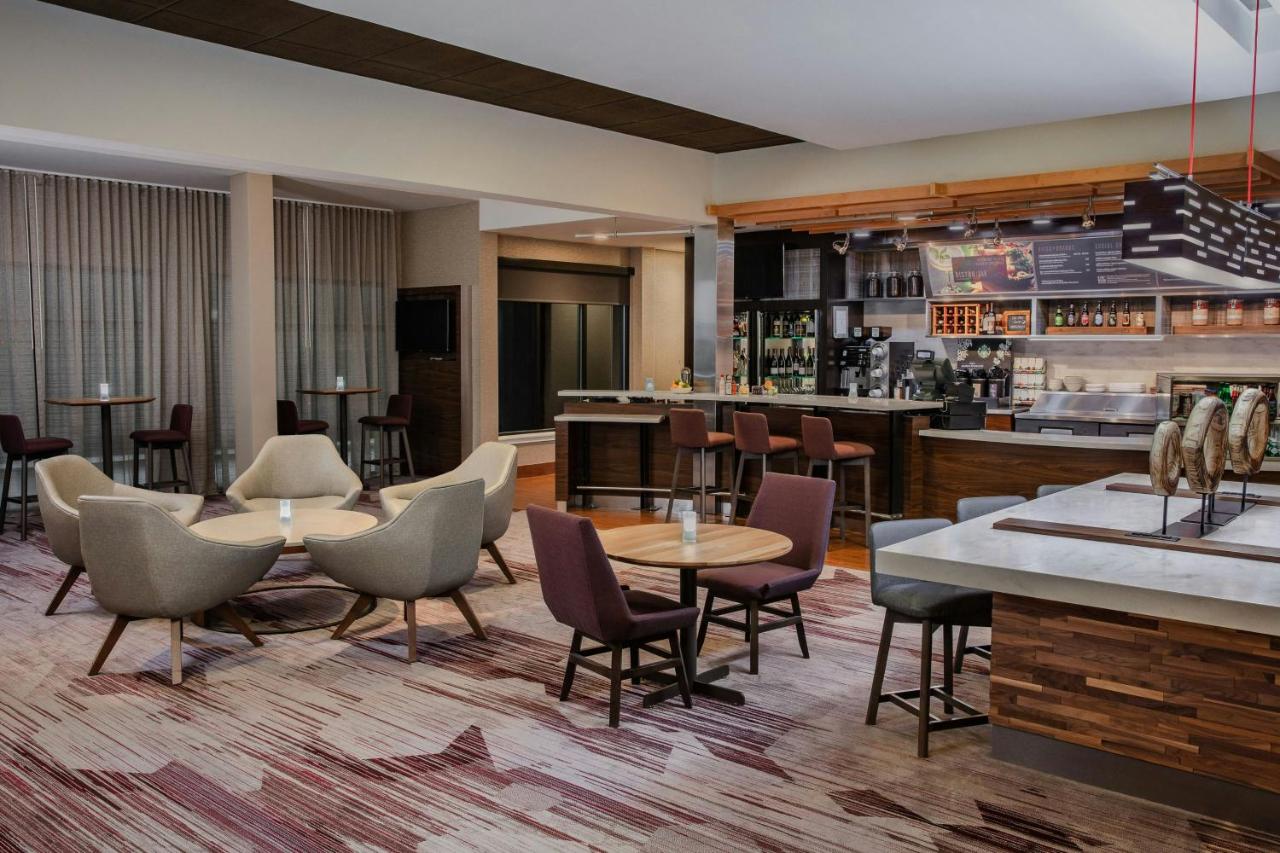 | Courtyard by Marriott Greensboro
