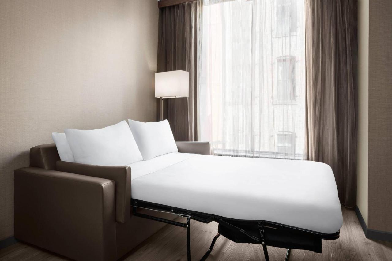  | AC Hotel by Marriott Pittsburgh Downtown