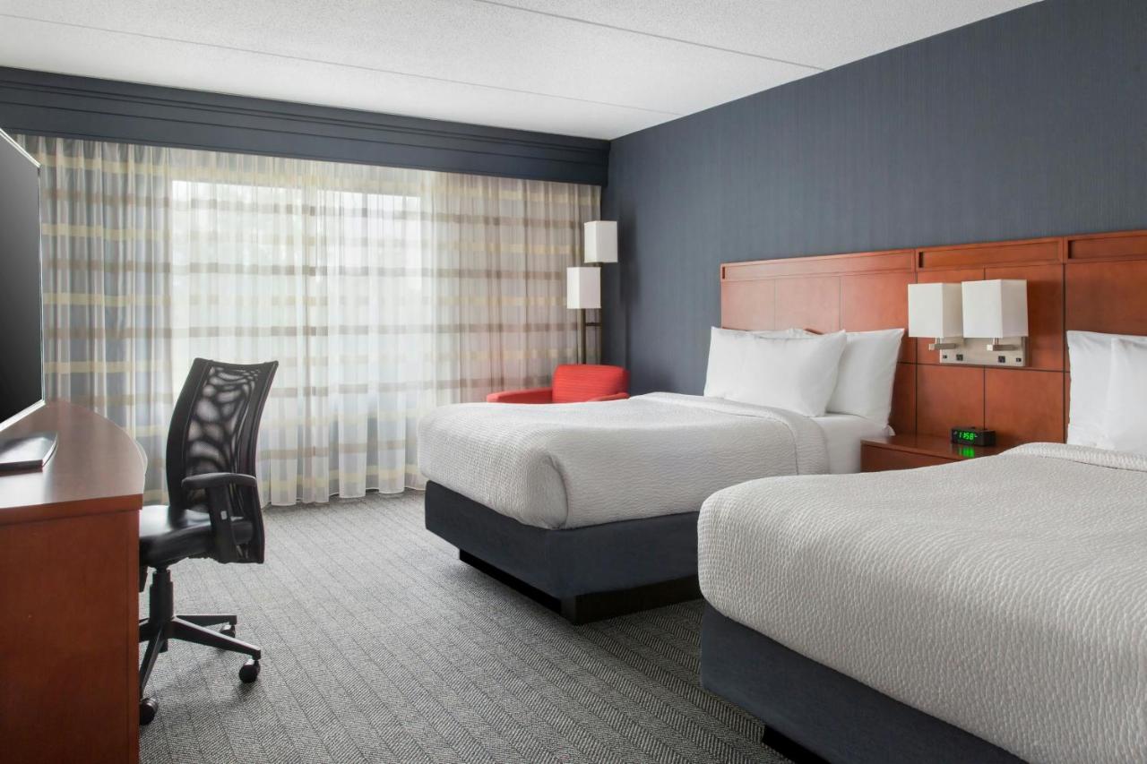 | Courtyard by Marriott Buffalo Amherst/University