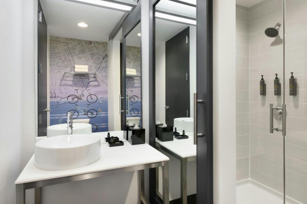 | Aloft Greenville Downtown