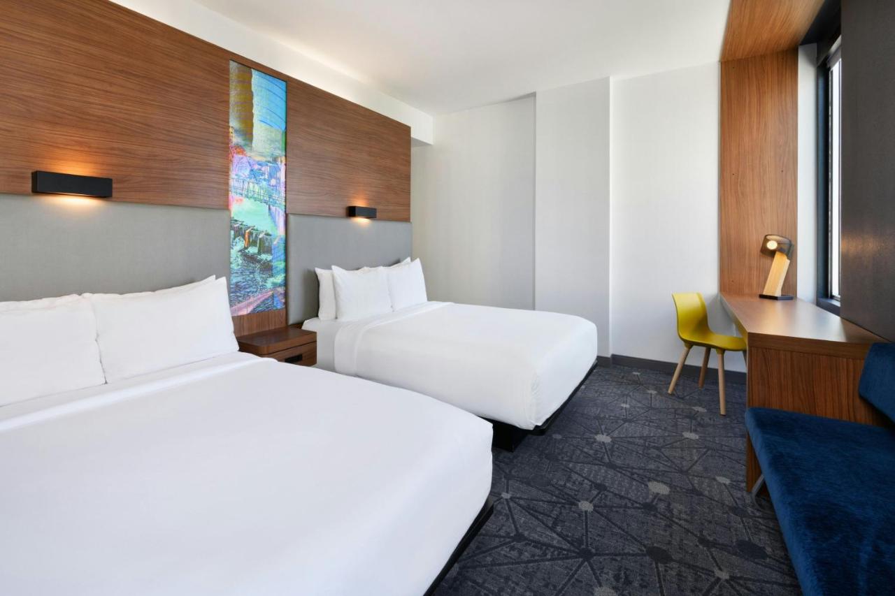 | Aloft Greenville Downtown