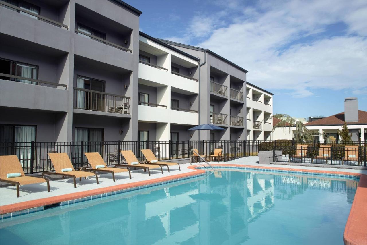  | Courtyard Greenville Haywood Mall