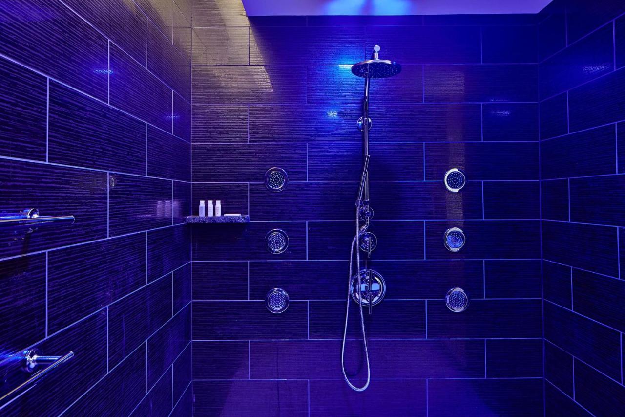 | Renaissance Dallas at Plano Legacy West Hotel